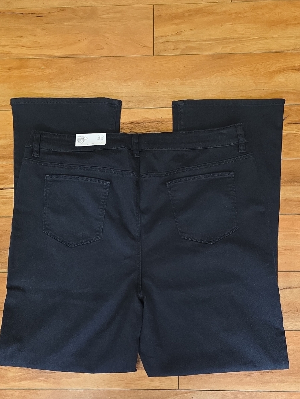 Chico's Platinum Barely Boot Black Stretch Denim 32” Ins Size 3.5 (18) NEW - Picture 7 of 14